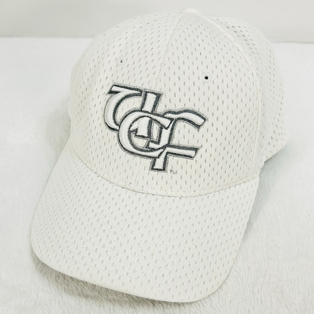 Zephyr‎ UCF Knights Team Logo Stretch Flex Hat Cap M/L White NCAA College